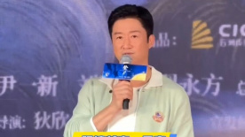 打女儿屁股